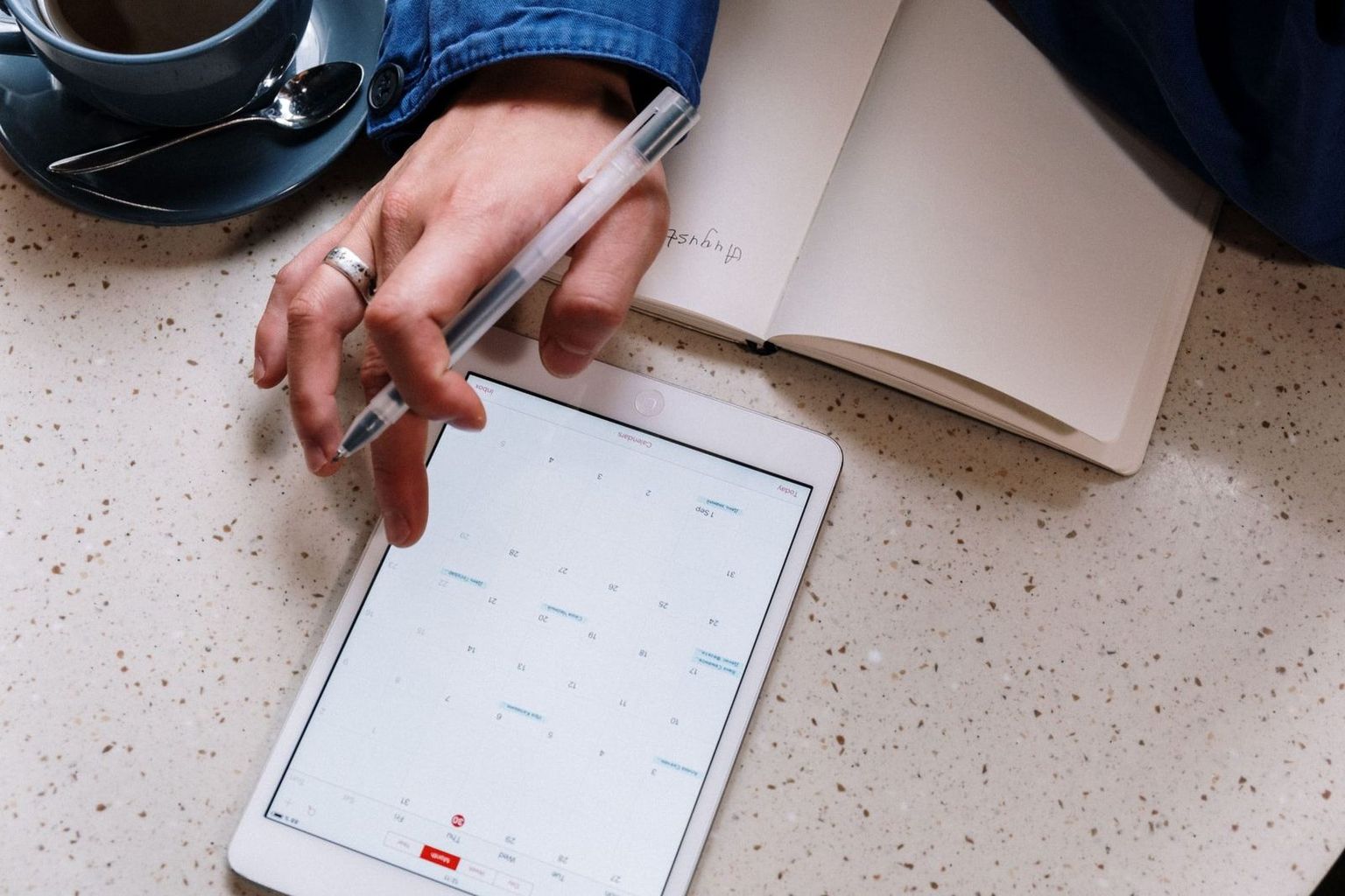 Australian mining contractor using workforce management app on a tablet at a remote site